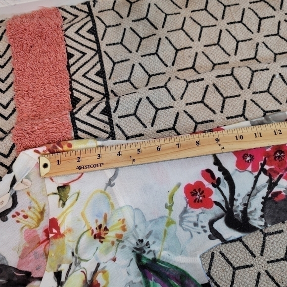 Soft Surroundings Fiore Floral V Neck Lightweight Sweater, sx XS - Picture 12 of 12